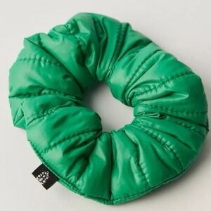 NWT FP Movement Sports Puffer Scrunchie - Field Goal